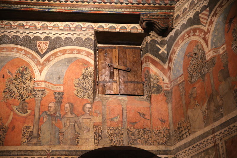 Malowidła w pałacu Davazanti we Florencji