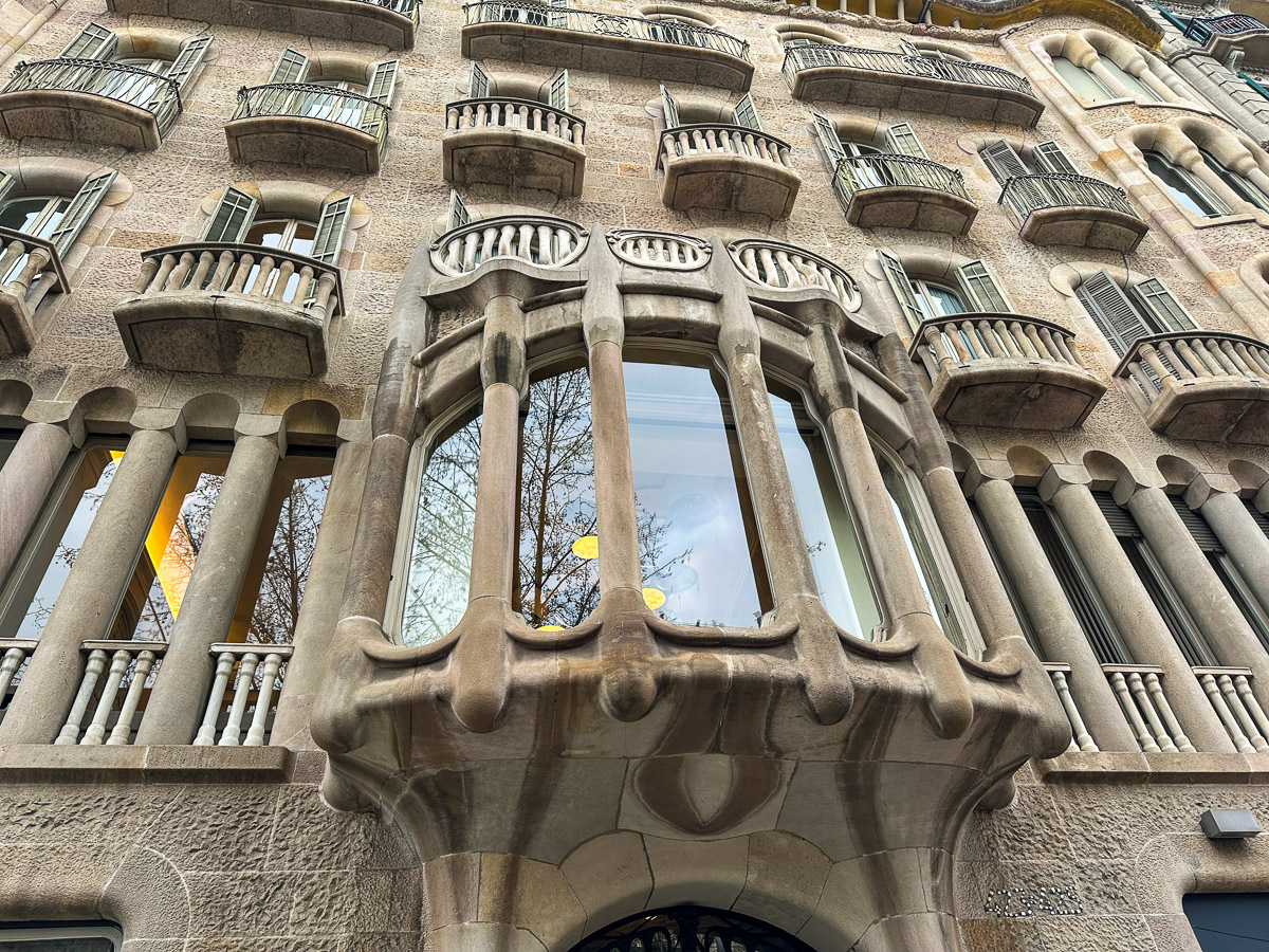 Fasada Casa Sayrach