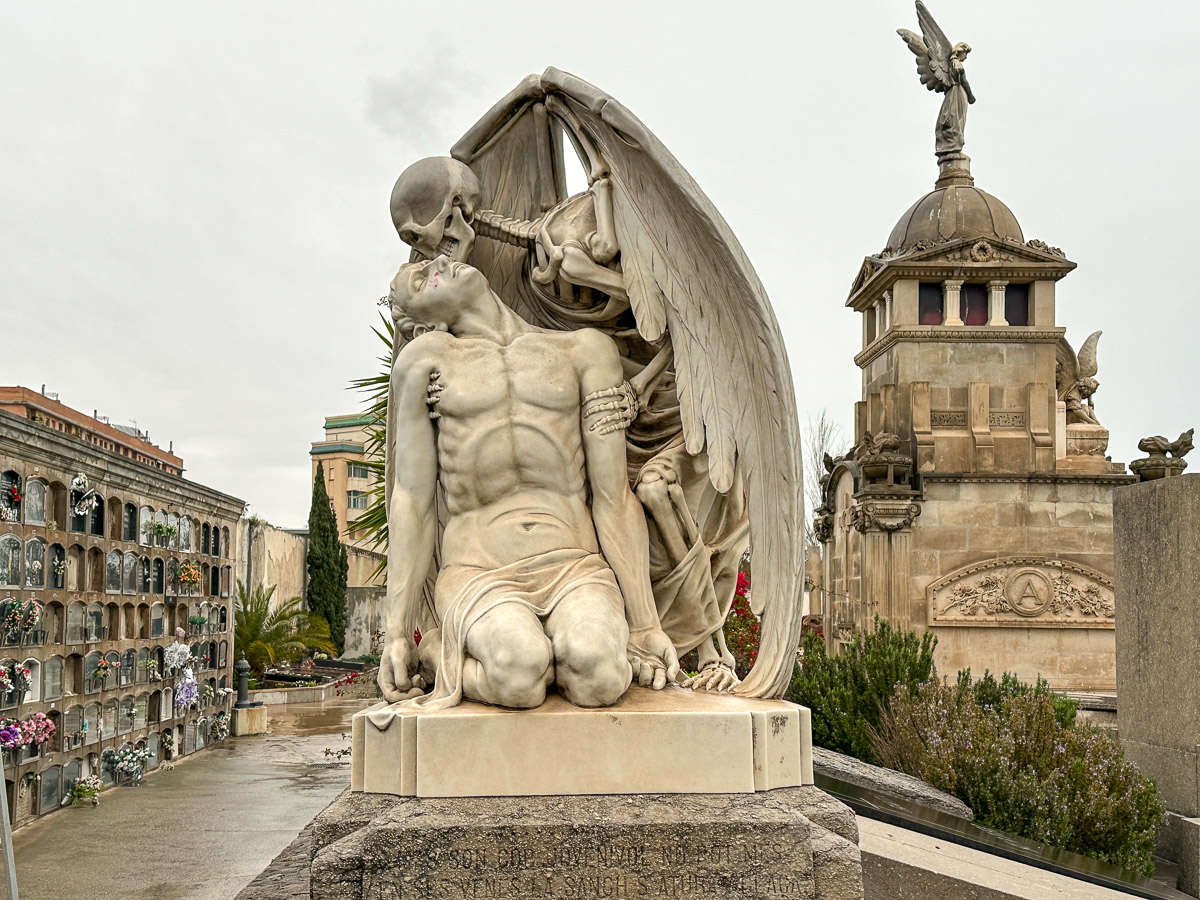 El Petó de la Mort, czyli Pocałunek Śmierci, w Barcelonie