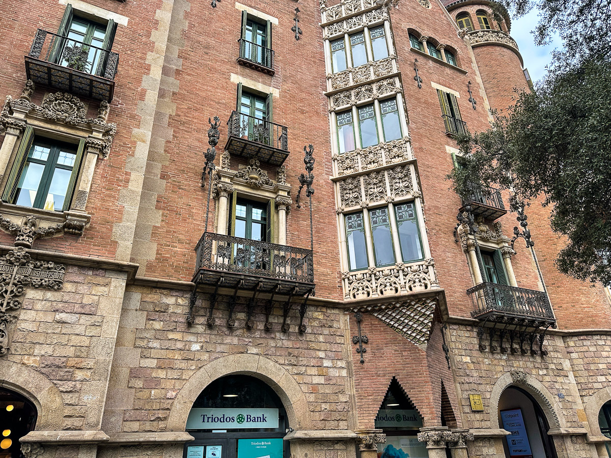 Fasada Casa de les Punxes