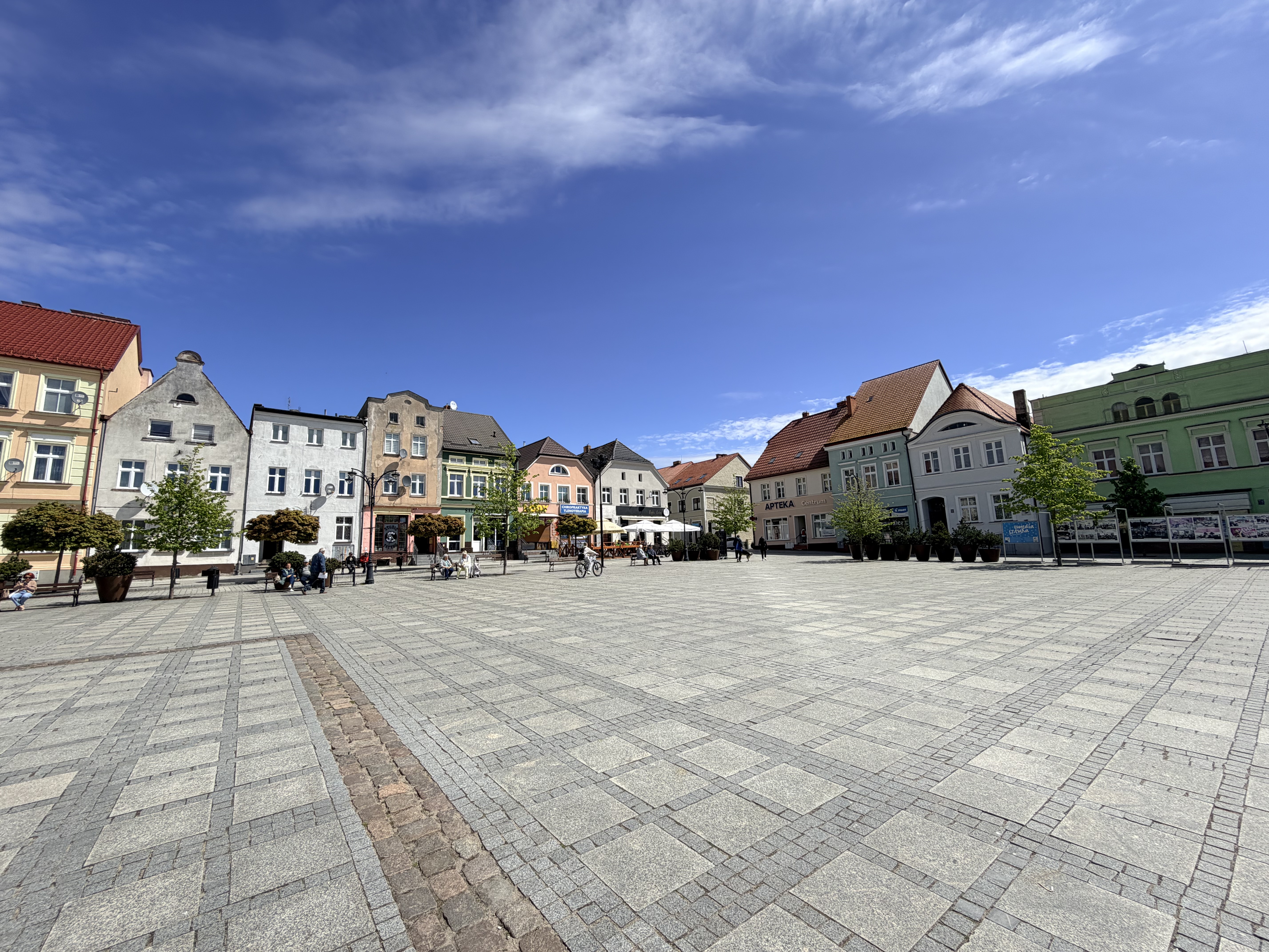 Rynek w Dałowie