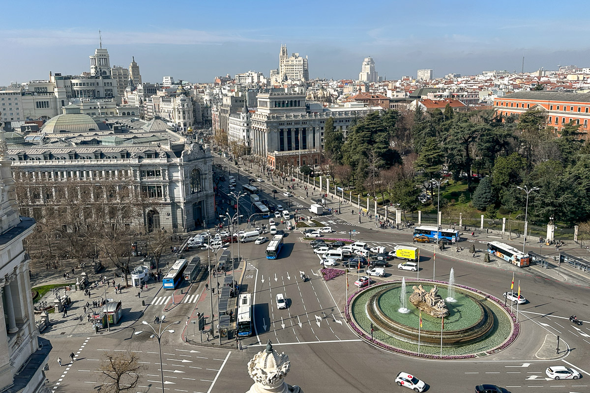 Widok na plac Cibeles