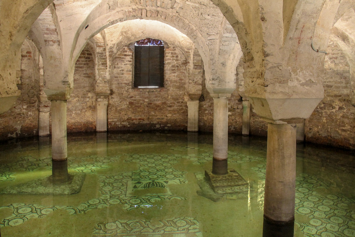 Zatopiona krypta w Bazylice św. Franciszka