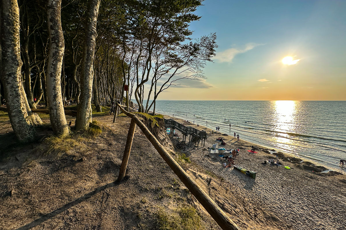 Klif w Dębinie to jedno z naszych ulubionych miejsc do obserwacji zachodów słońca