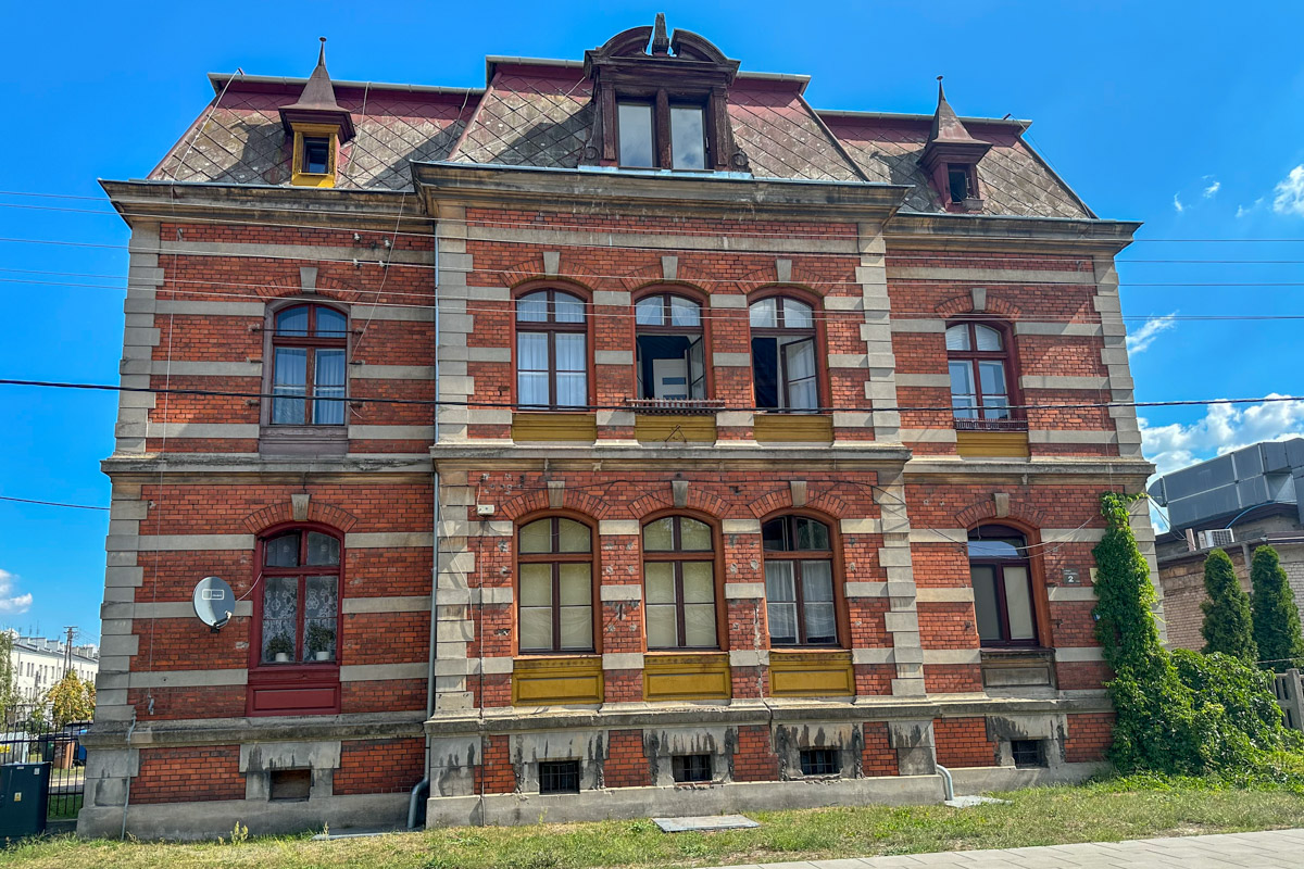 Jedna z willi dyrektorskich - Żyrardów