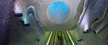 Metro w Neapolu, czyli otwarta galeria sztuki dla mieszkańców i odwiedzających