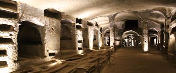 Katakumby w Neapolu - zwiedzanie, bilety oraz informacje praktyczne