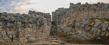 Tyryns (Peloponez): zwiedzanie ruin mykeńskiej cytadeli