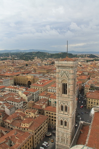 !Wieża Katedry we Florencji widziana z kopuły tej Katedry
