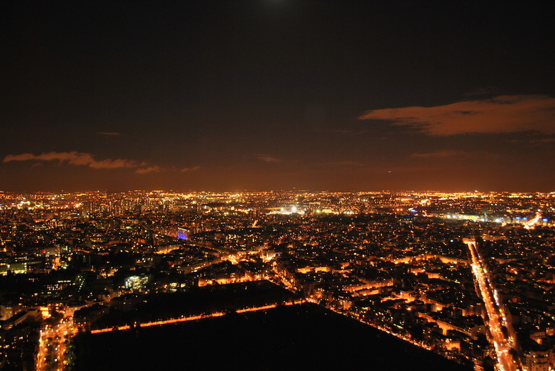 Widok z tarasu Wieży Montparnasse w Paryżu