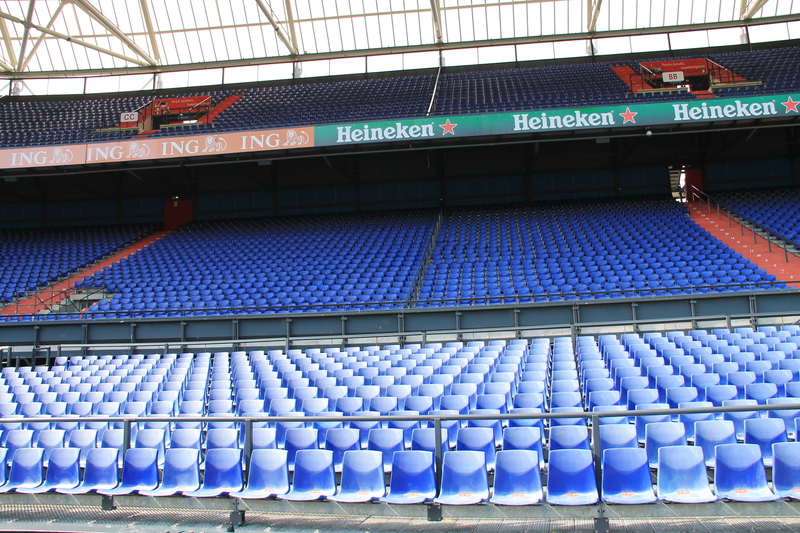 Płyta boiska na stadionie Feyenoordu Rotterdam