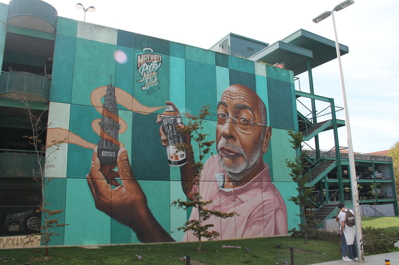 Street art w Porto - Mr. Dheo - 'Nobre e Leal' ('Noble & Loyal')