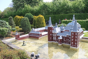 Zamek Hoensbroek - Mini-Europe Park w Brukseli