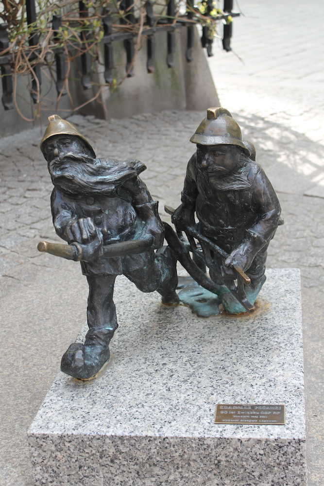 Rzeźby Krasnali we Wrocławiu