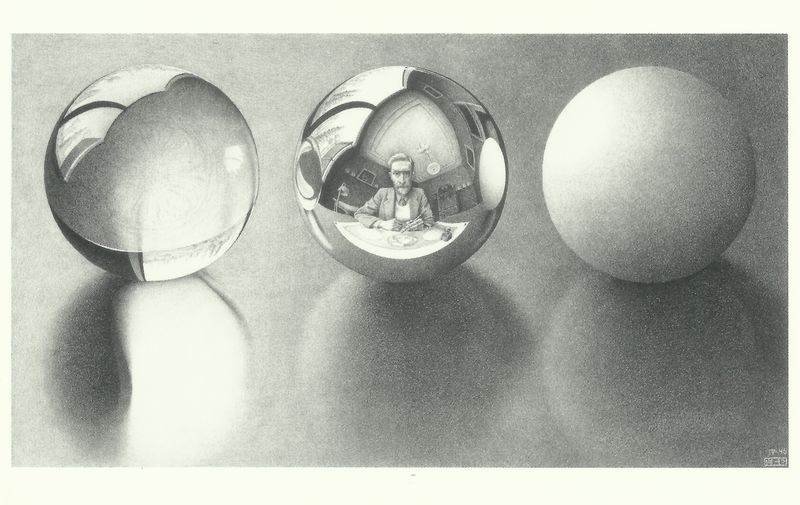 'Trzy kule II' (w środkowej autoportret artysty) - M.C. Escher (skan pocztówki z muzeum)