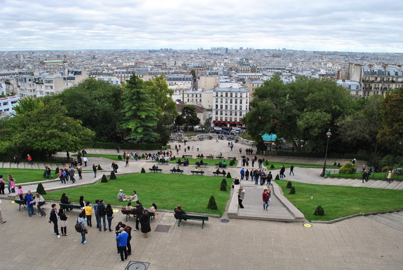 !Widok ze schodów Bazyliki Sacre Coeur w Paryżu