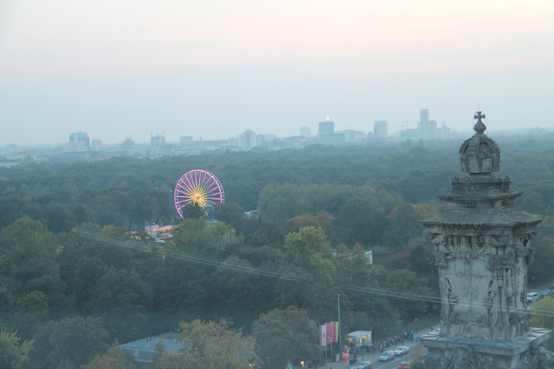 Widok z Reichstagu na miasto - Berlin