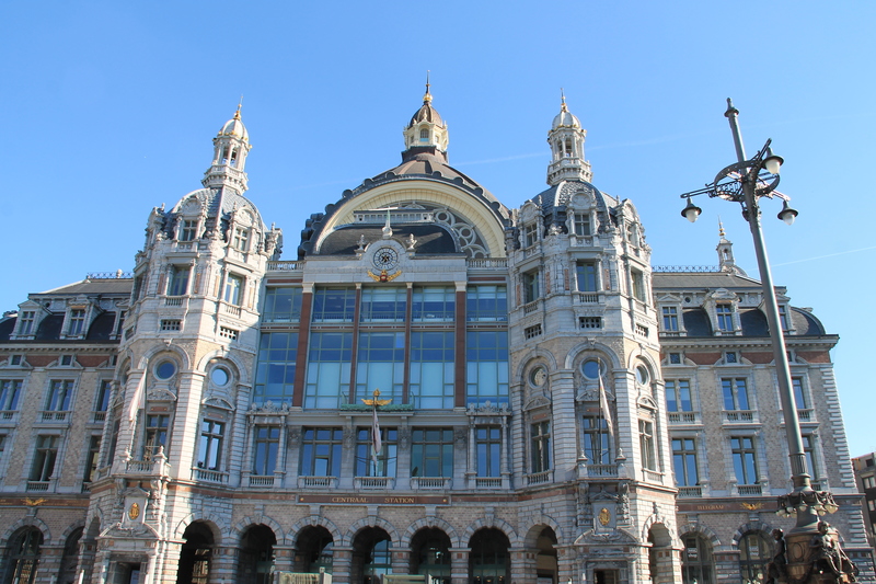Station Antwerpen Centraal - dworzec Antwerpia Centralna