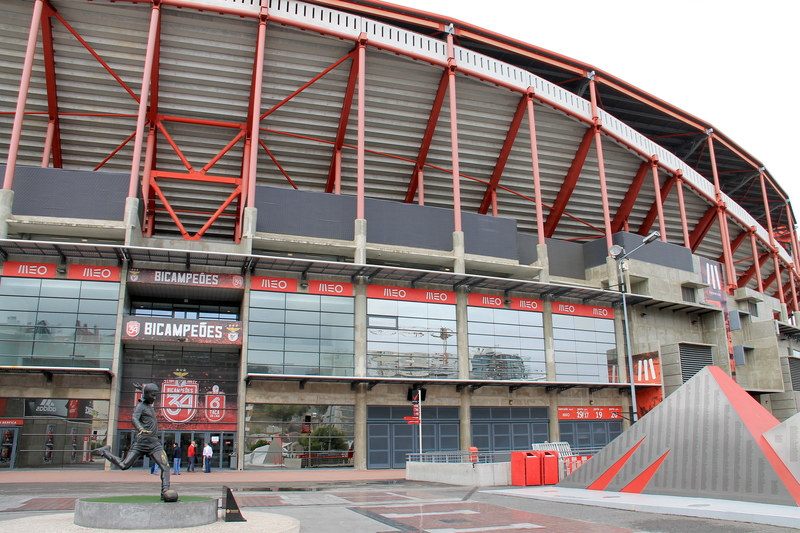 Stadion od zewnątrz