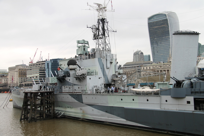 Widok na Statek HMS Belfast w Londynie