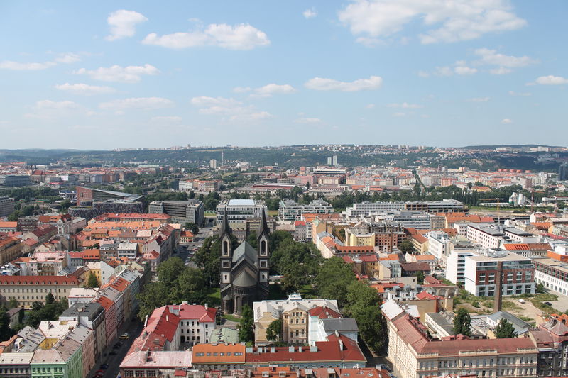 Widok na Pragę ze wzgórza Vitkov