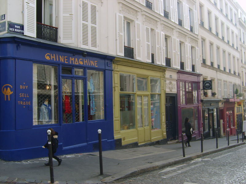 [spacer po dzielnicy Montmartre w Paryżu]