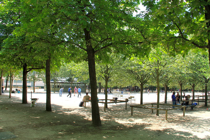 spacer po Ogrodzie Luksemburskim w Paryżu