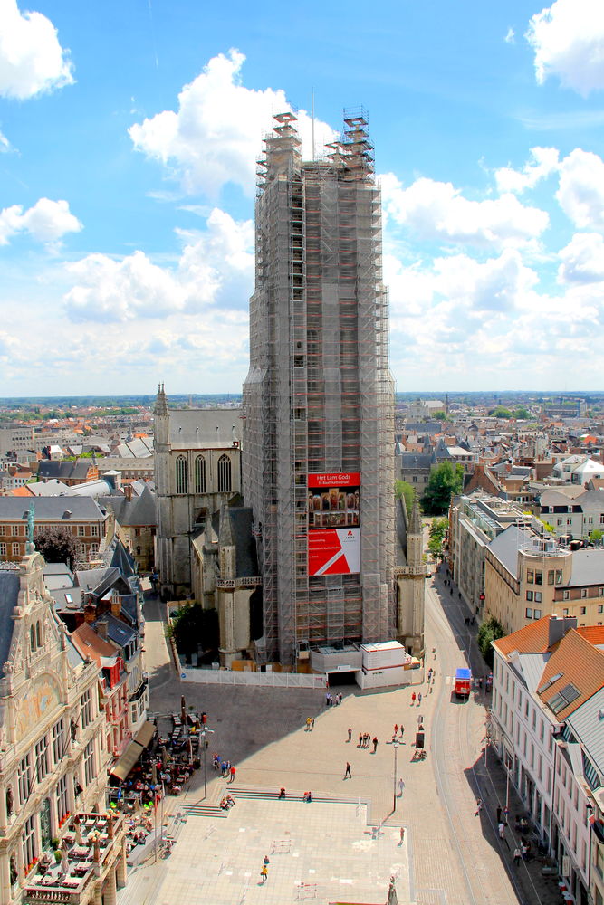 Katedra św. Bawona widziana z wieży Belfort