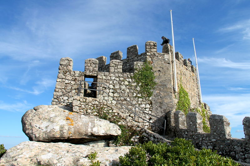 [Sintra - Zamek Maurów (Castelo dos Mouros) i wieża królewska]