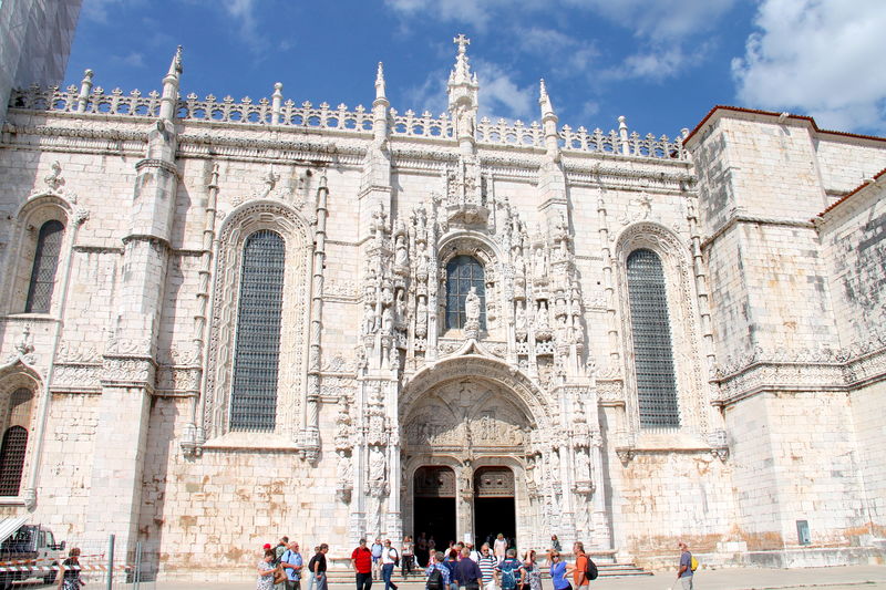 !przed wejściem do Klasztoru Hieronimitów - Belem - Lizbona