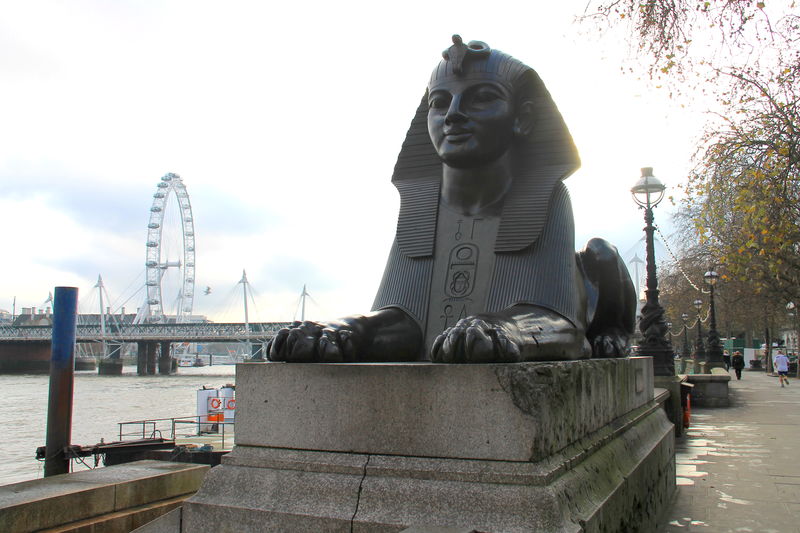 !Pomnik sfinksa - spacer nad Tamizą - Londyn