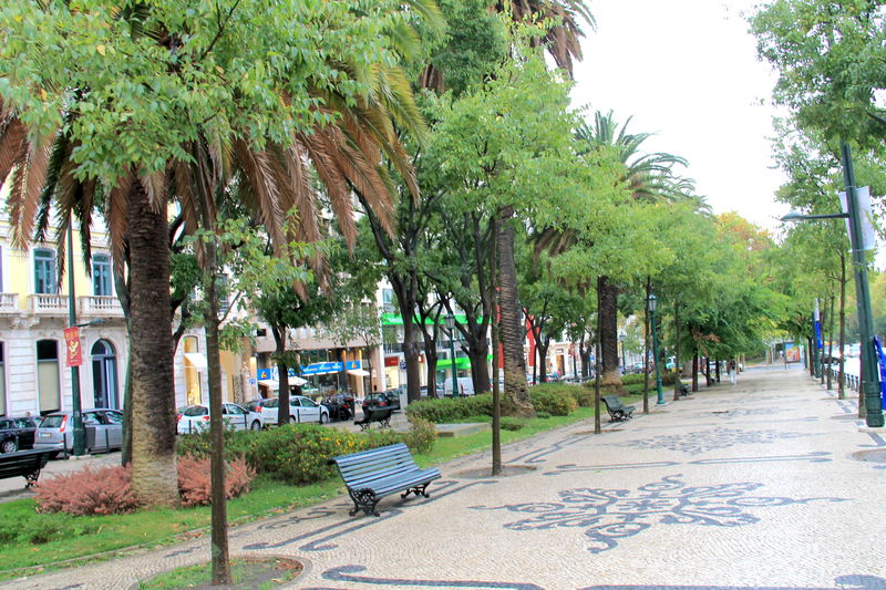 Spacer po Avenida da Liberdade w Lizbonie
