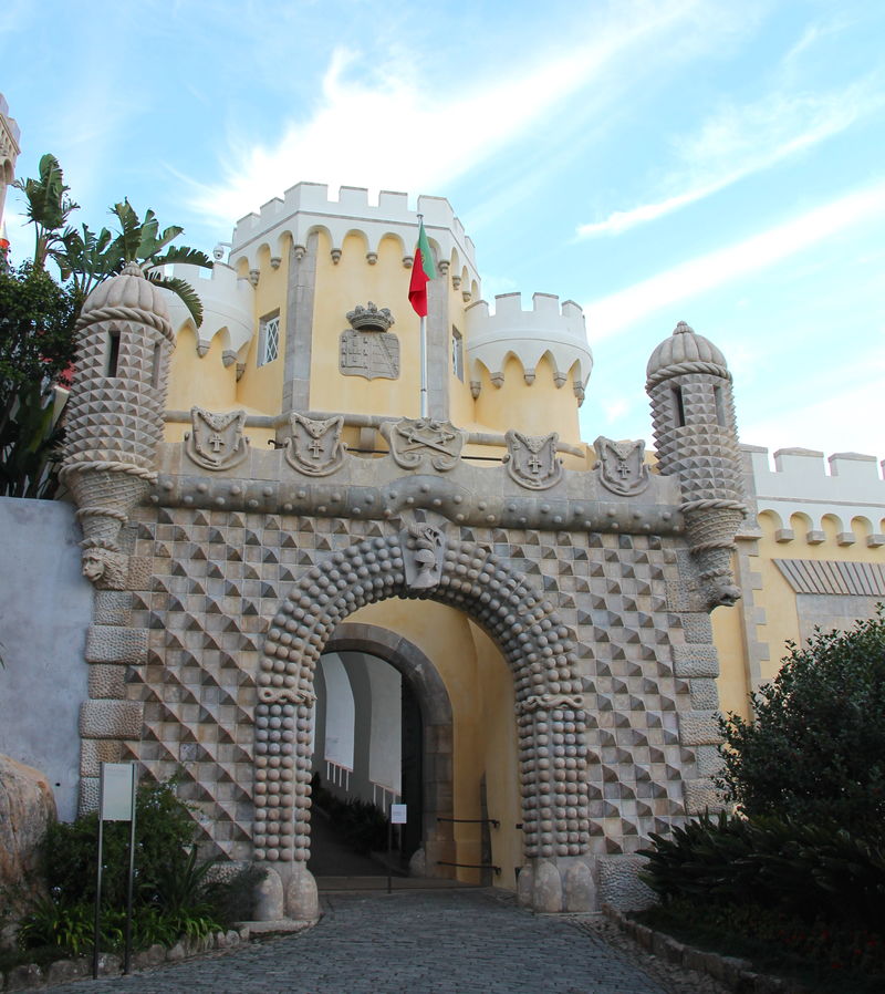 Przed wejściem do Pałacu Pena w Sintrze