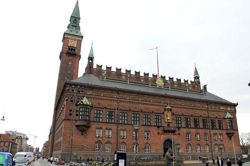 Ratusz w Kopenhadze i wieża ratuszowa