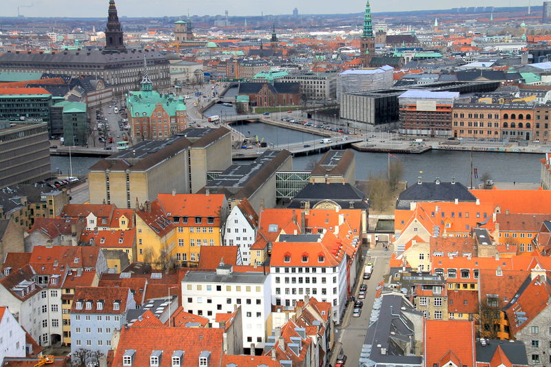 widok ze spiralnej wieży w Kościele Najświętszego Zbawiciela - Kopenhaga