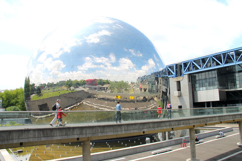 [￼Parc de la Villette w Paryżu]