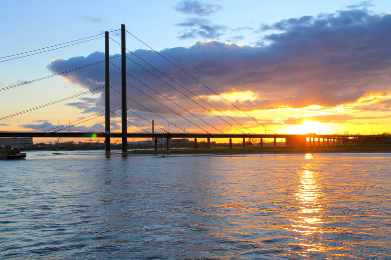 Zachód słońca nad promenadą