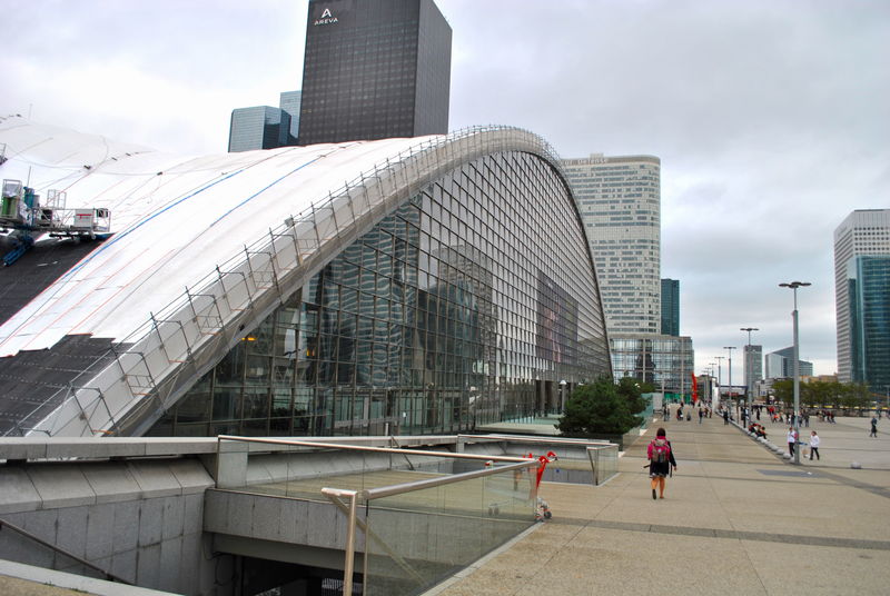 [Dzielnica La Defense w Paryżu]