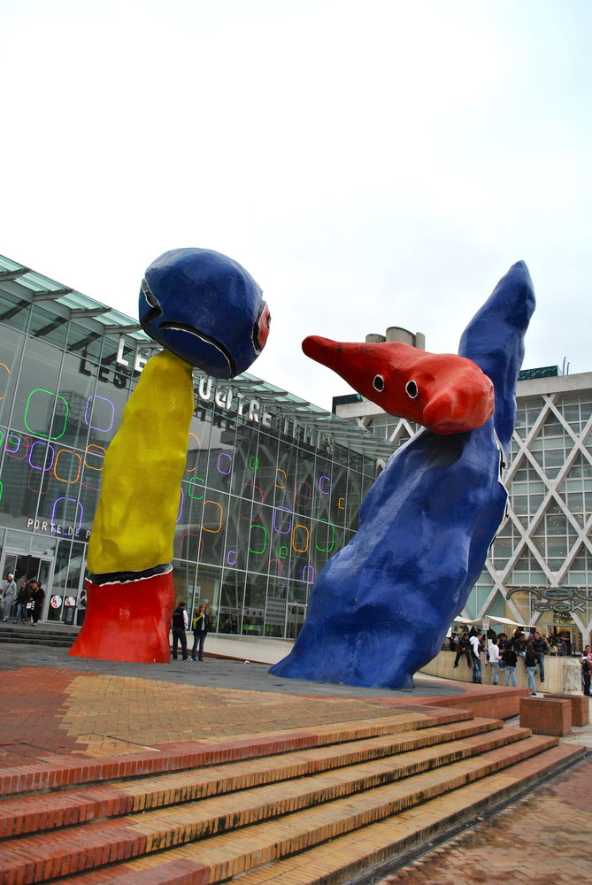 [Dzielnica La Defense w Paryżu]