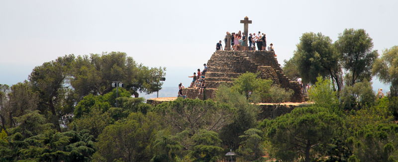 Widok na EL Calvario - jeden z punktów widokowych w Parku Guell w Barcelonie