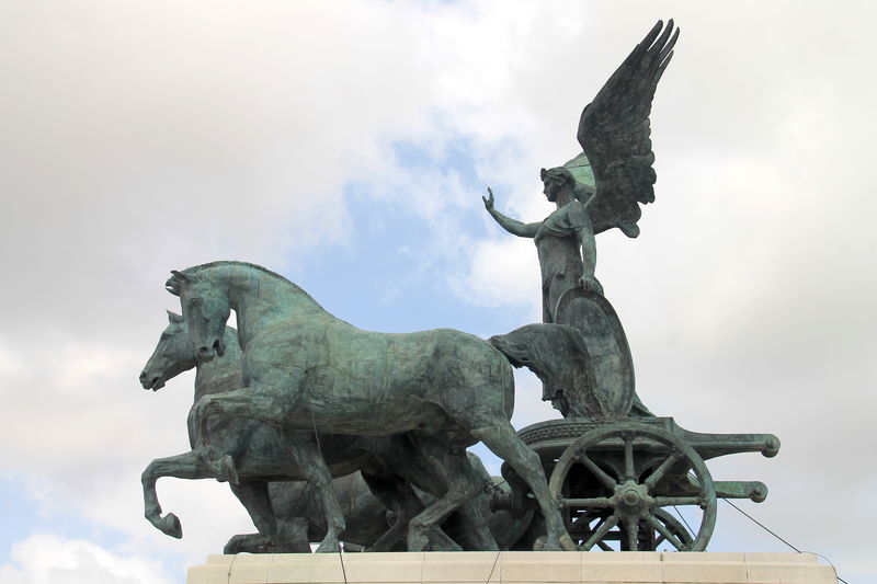 Jedna z kwadryg na szczycie Monument na cześć Wiktora Emanuela II - Plac Wenecki w Rzymie