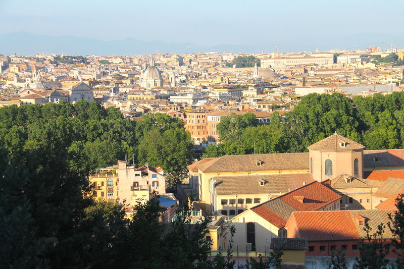 !Widok na Rzym z okolic Piazzale del Faro