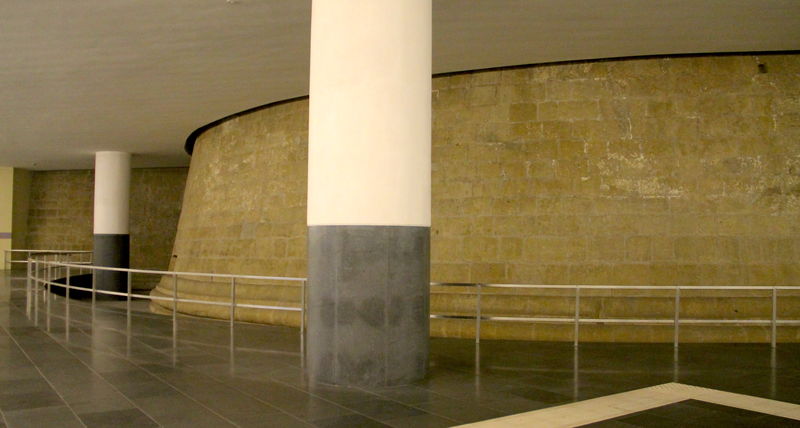 stacja metra Municipio w Neapolu