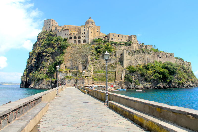 !Zamek Aragoński - na wyspie Ischia