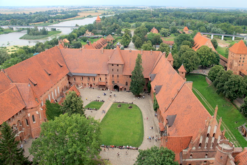 !Widok z wieży widokowej na Zamku w Malborku