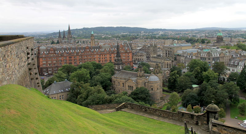 Widok z murów Zamku w Edynburgu