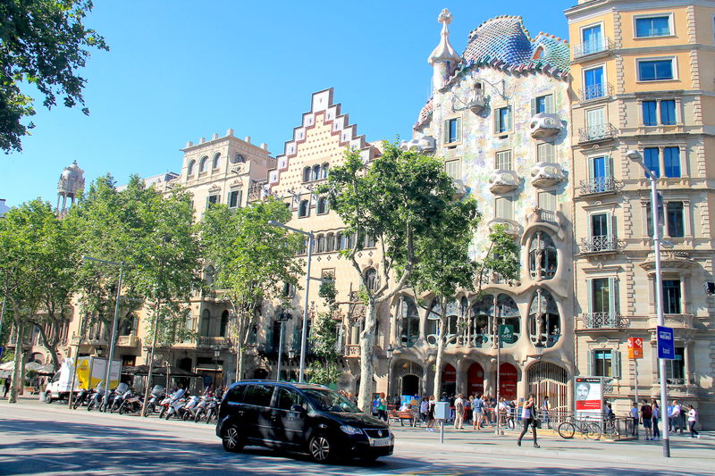 Passeig de Gràcia w Barcelonie