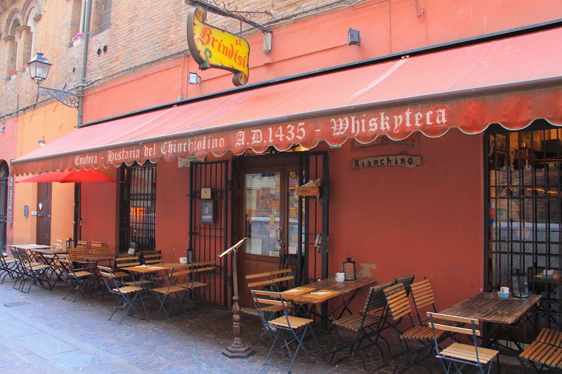 Najstarszy bar z winem na świecie - Al Brindisi w Ferrarze