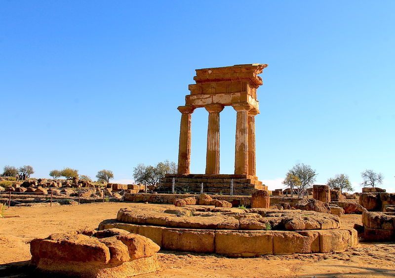 Tempio dei Dioscuri w Agrigento (Dolina Świątyń - Valle dei Templi