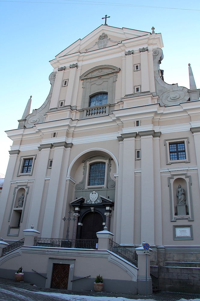 Kościół św. Teresy w Wilnie - połączony z Ostrą Bramą